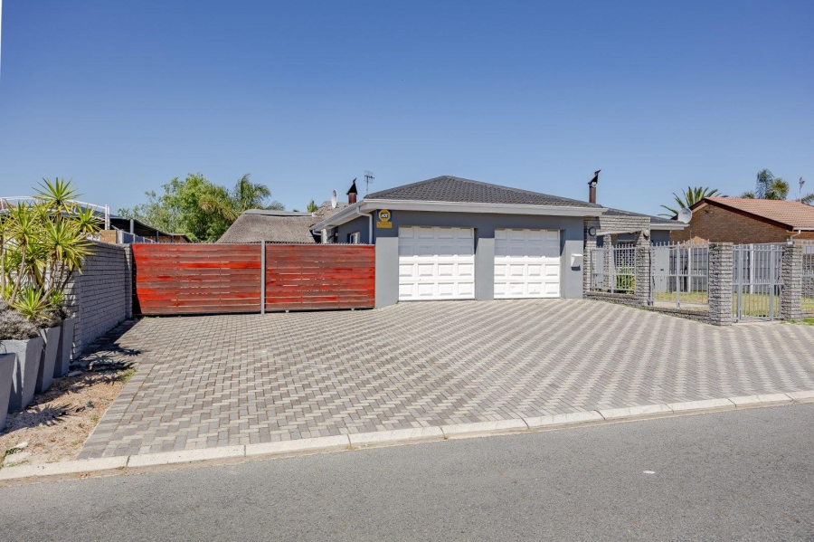 3 Bedroom Property for Sale in Annandale Western Cape